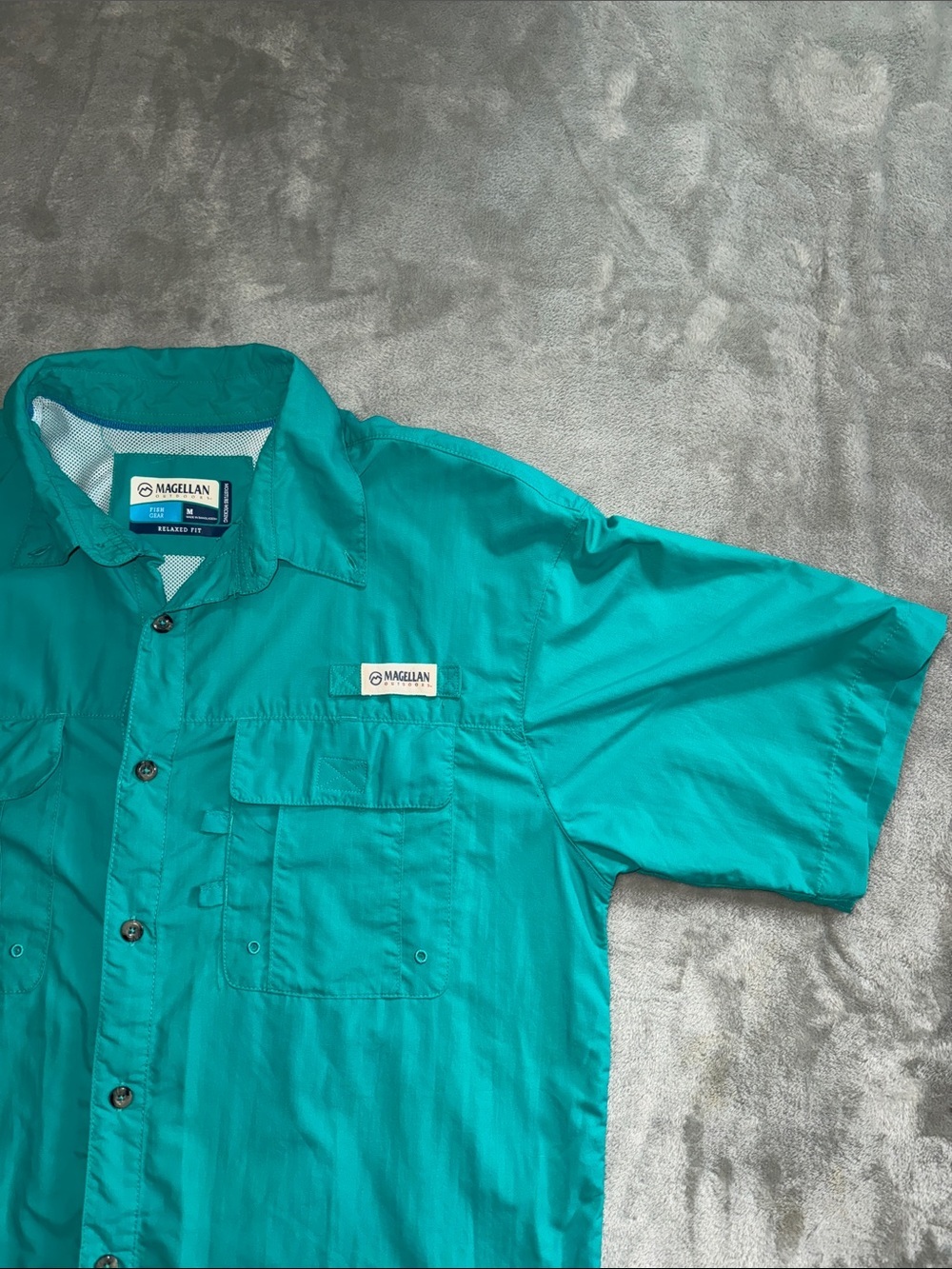 Magellan Outdoors Men’s Teal Short-Sleeve Fishing Button-Down Shirt - Picture 3 of 4